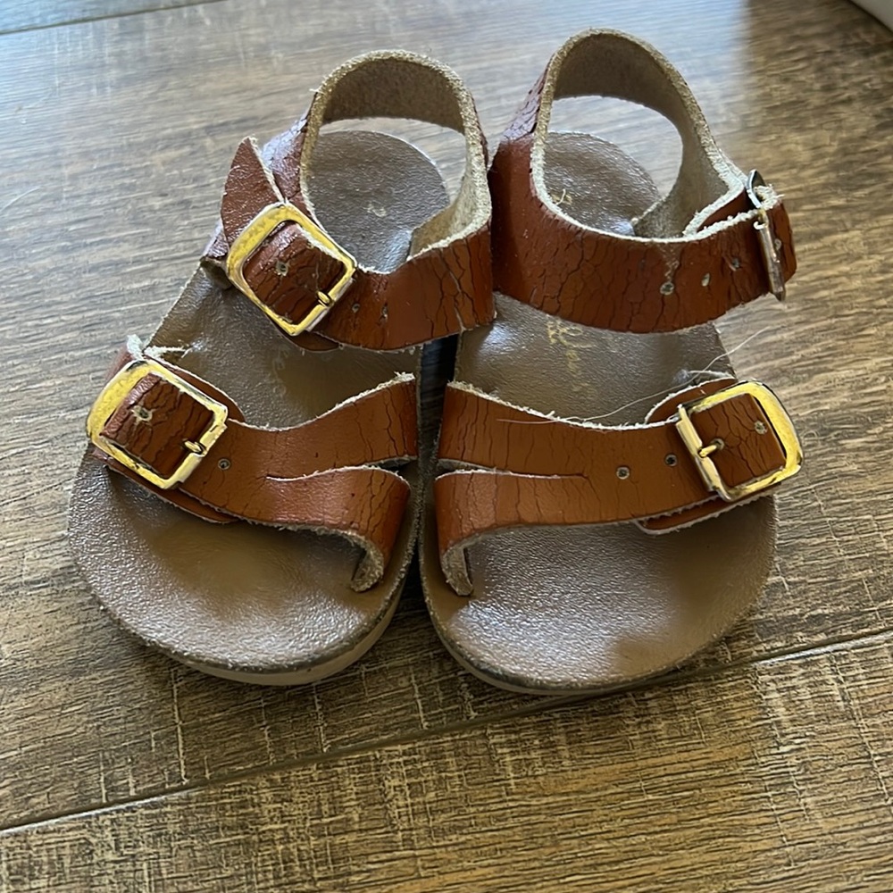 Sun sans sandals